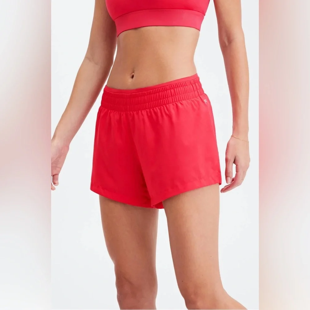 Fabletics Breathe Mid-Rise Run Short women’s pink size 2XL shorts